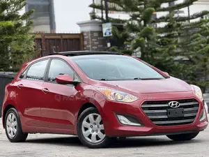 Hyundai Elantra Sport Sedan FWD (1.6L 4cyl 6M) 2017 Red