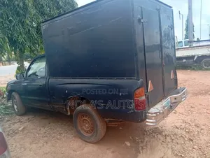 Toyota T100 1995 Black