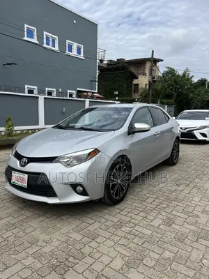 Toyota Corolla LE Eco 4dr Sedan (1.8L 4cyl CVT) 2014 White