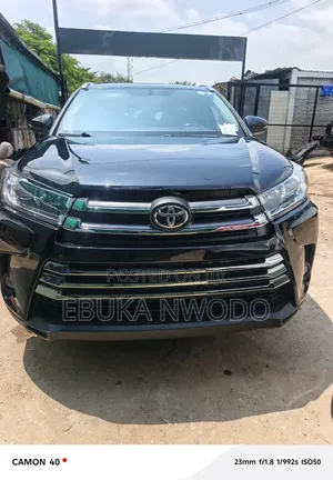 Toyota Highlander 2015 Black