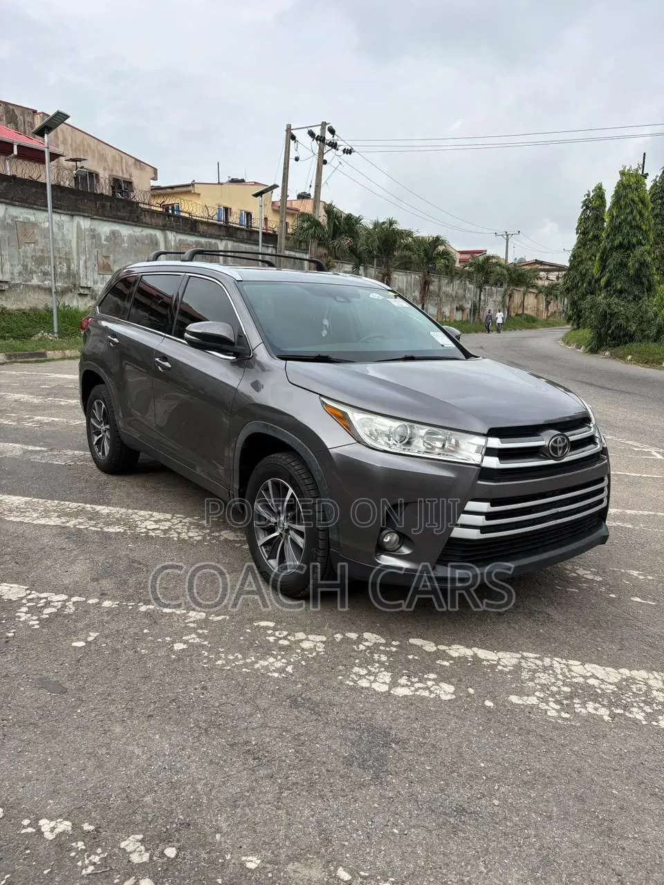 Toyota Highlander 2019 Brown