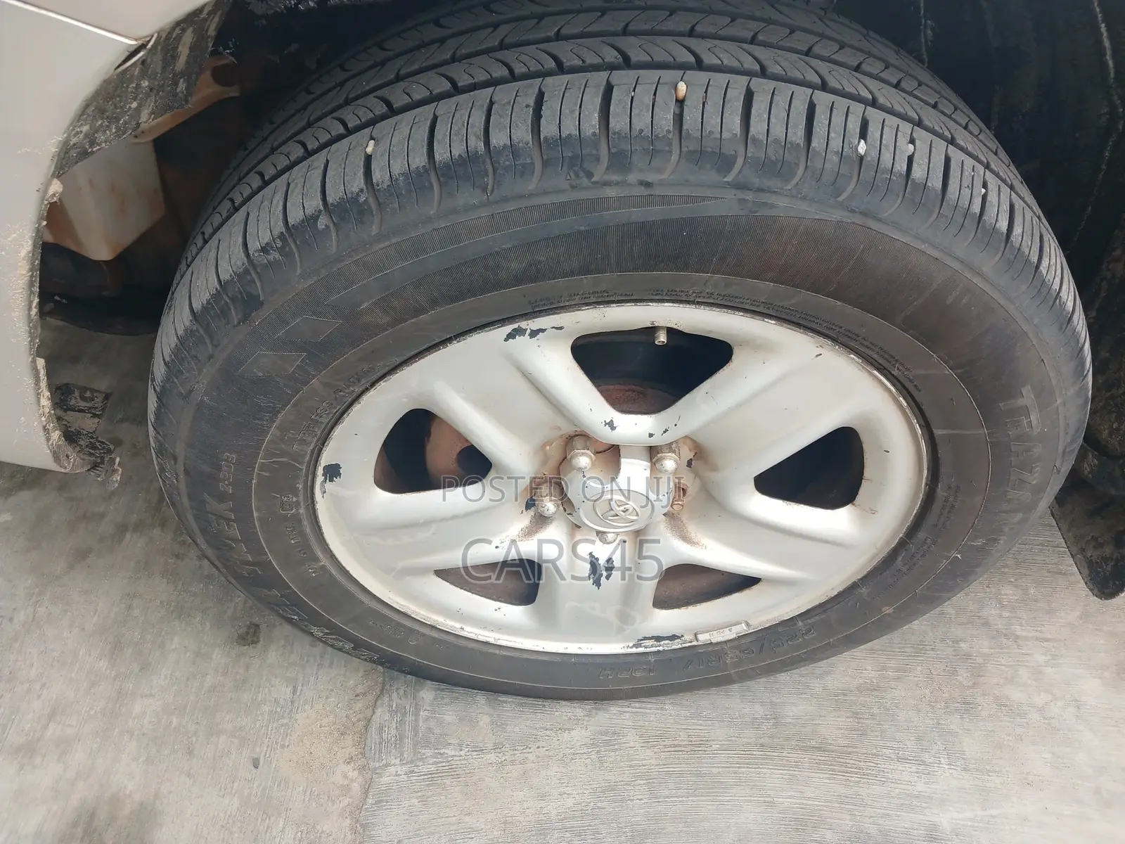 Toyota RAV4 2011 Silver