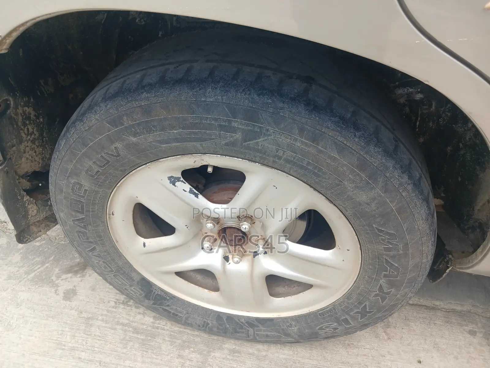 Toyota RAV4 2011 Silver