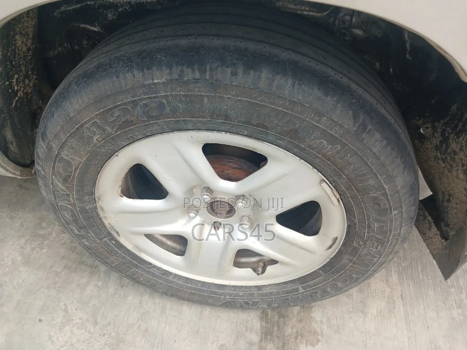 Toyota RAV4 2011 Silver