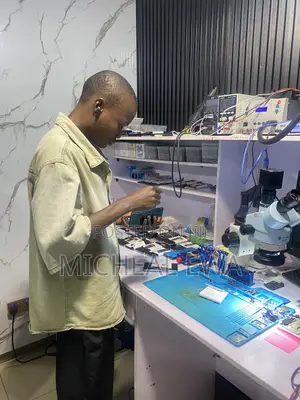 Professional iPhone Repair Services – Fast, Reliable Tested