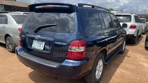 Toyota Highlander 2004 Blue