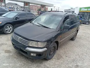 Mitsubishi SpaceWagon 1999 Black