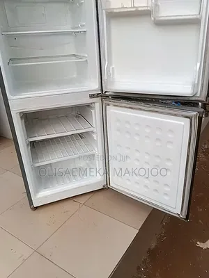 22L LG Fridge and Freezer Standing