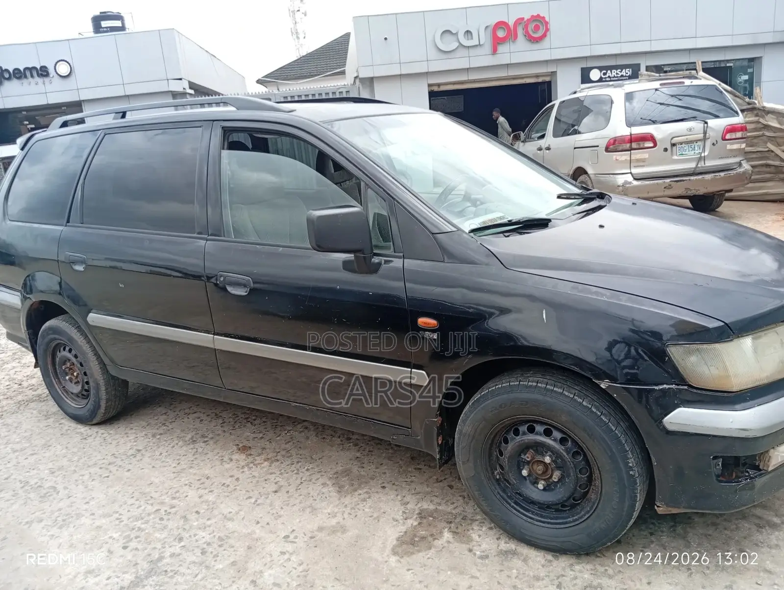 Mitsubishi SpaceWagon 1999 Black