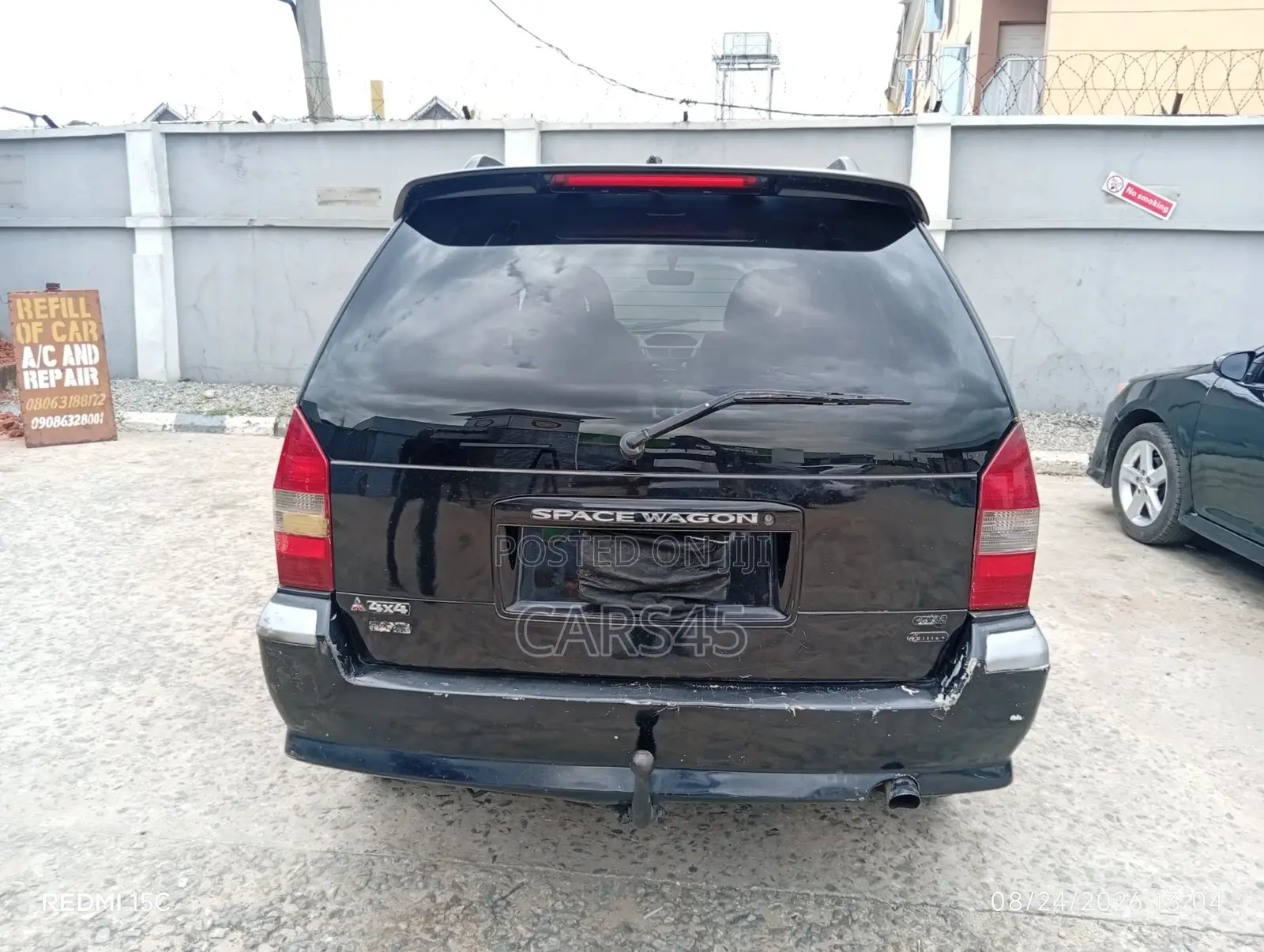 Mitsubishi SpaceWagon 1999 Black