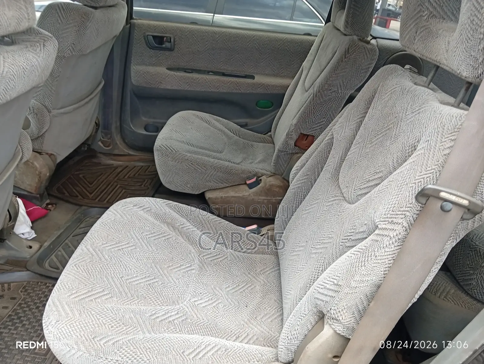 Mitsubishi SpaceWagon 1999 Black