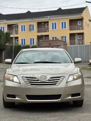 Toyota Camry 2008 Gold