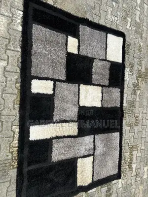 5ft by 7ft Turkish Center Rug