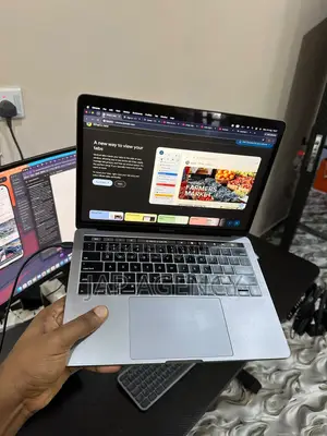 Laptop Apple MacBook Pro 2018 16GB Intel Core i5 SSD 512GB