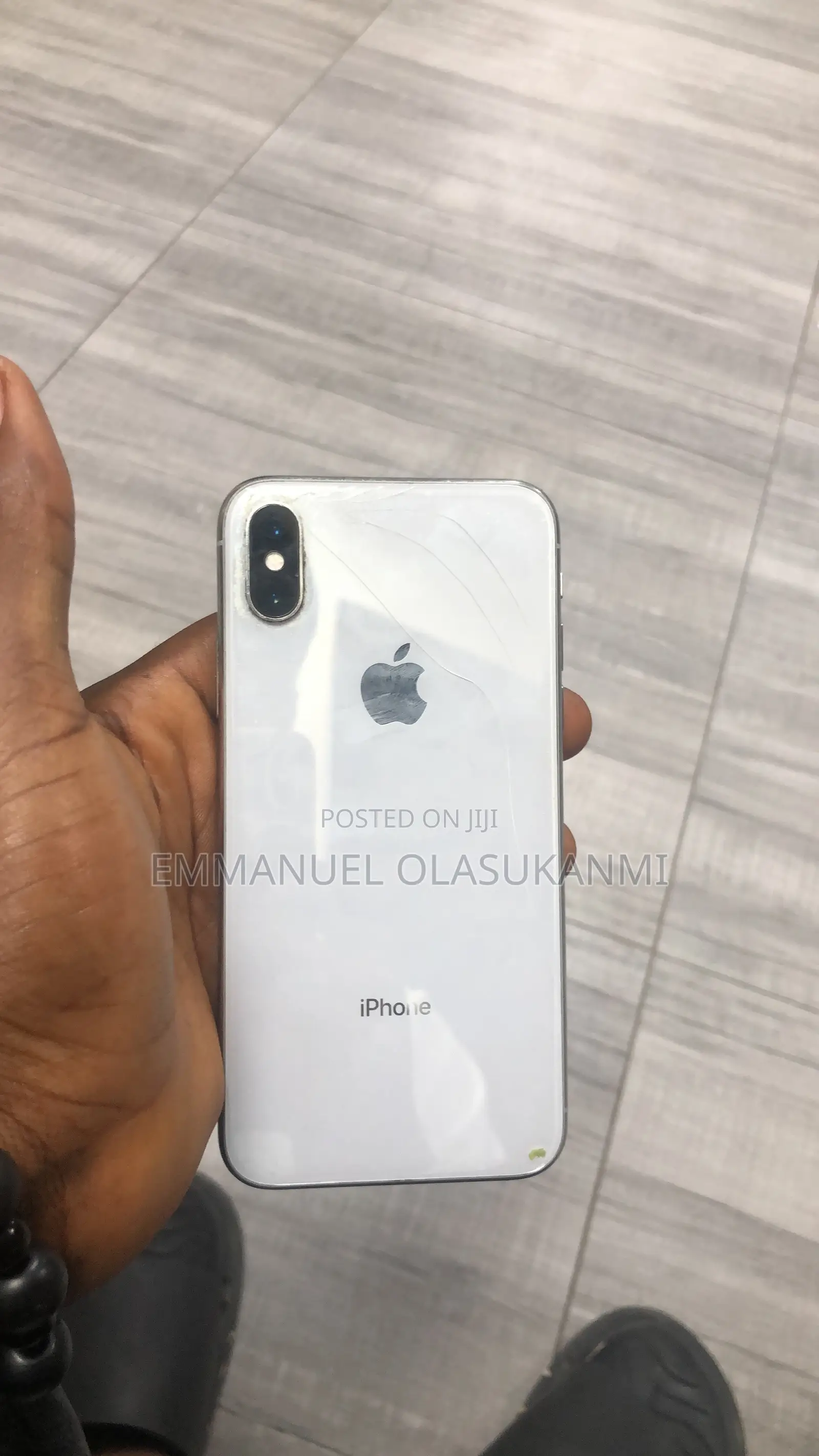 Apple iPhone X 64 GB White