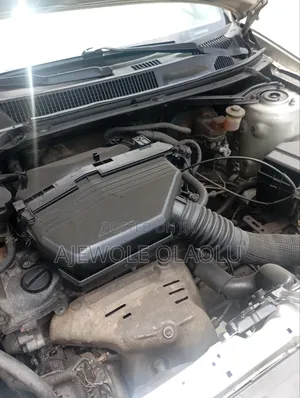 Toyota RAV4 2024 Gold
