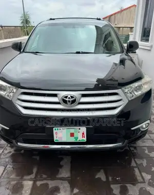 Toyota Highlander Limited 3.5l 4WD 2013 Black