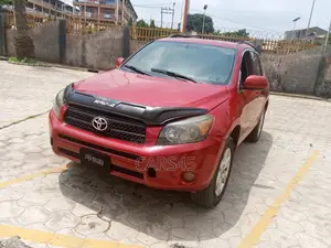Toyota RAV4 2008 Red