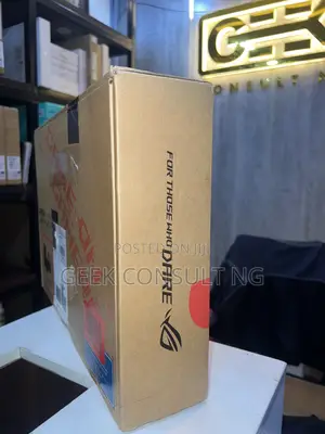 New Laptop Asus ROG Strix G16 32GB Intel Core Ultra 9 SSD 1T