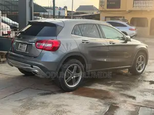 Mercedes-Benz GLA-Class 2017 Gray