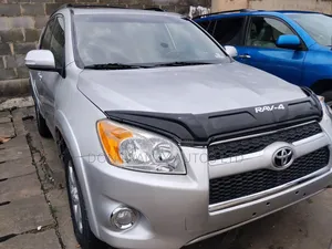 Toyota RAV4 2010 Silver