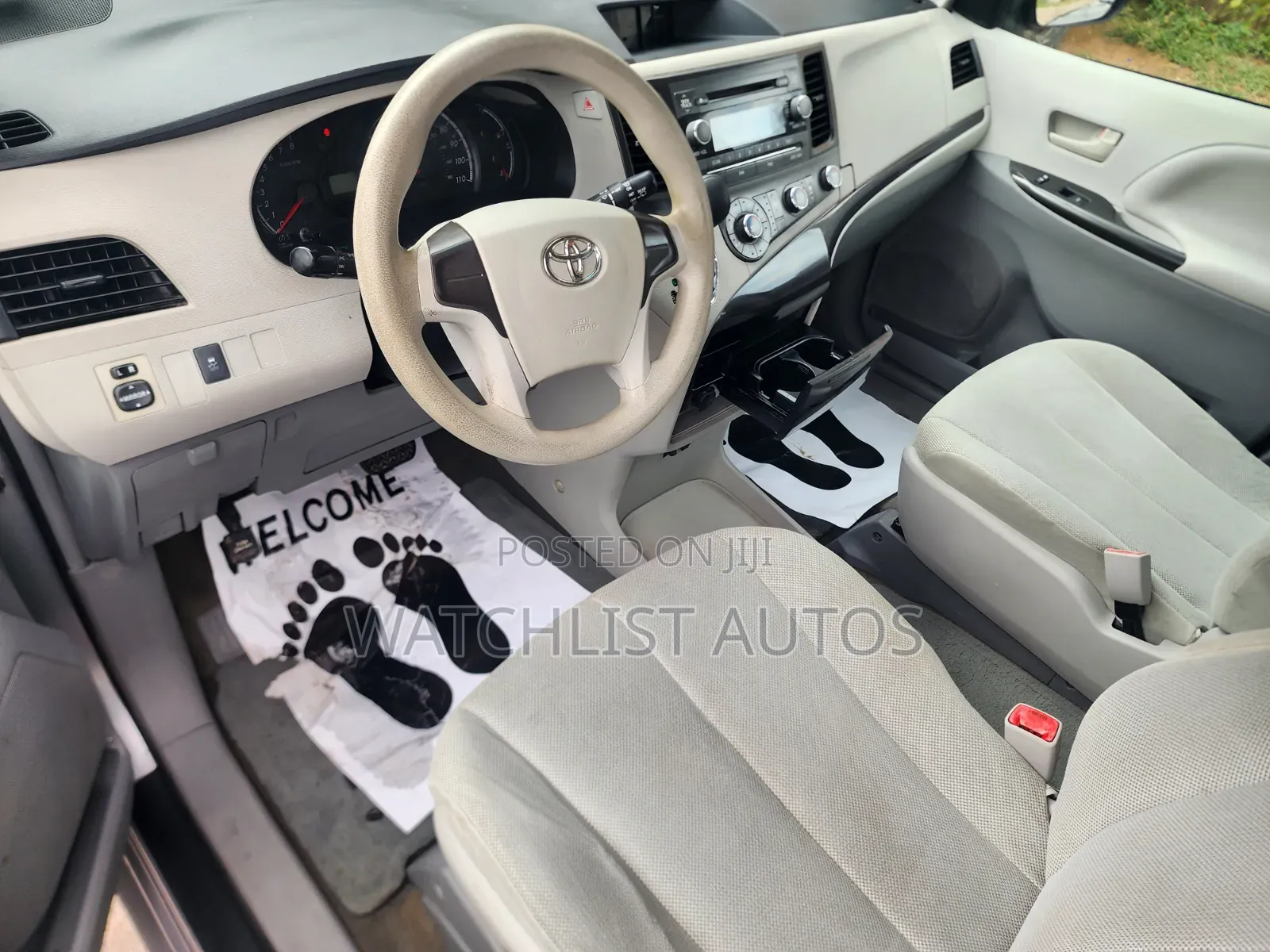 Toyota Sienna 2012 Gray