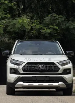 New Toyota RAV4 LE 2025 White