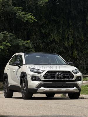 New Toyota RAV4 LE 2025 White