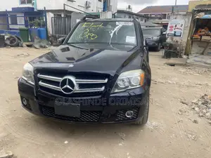 Mercedes-Benz GLK-Class 2011 Black