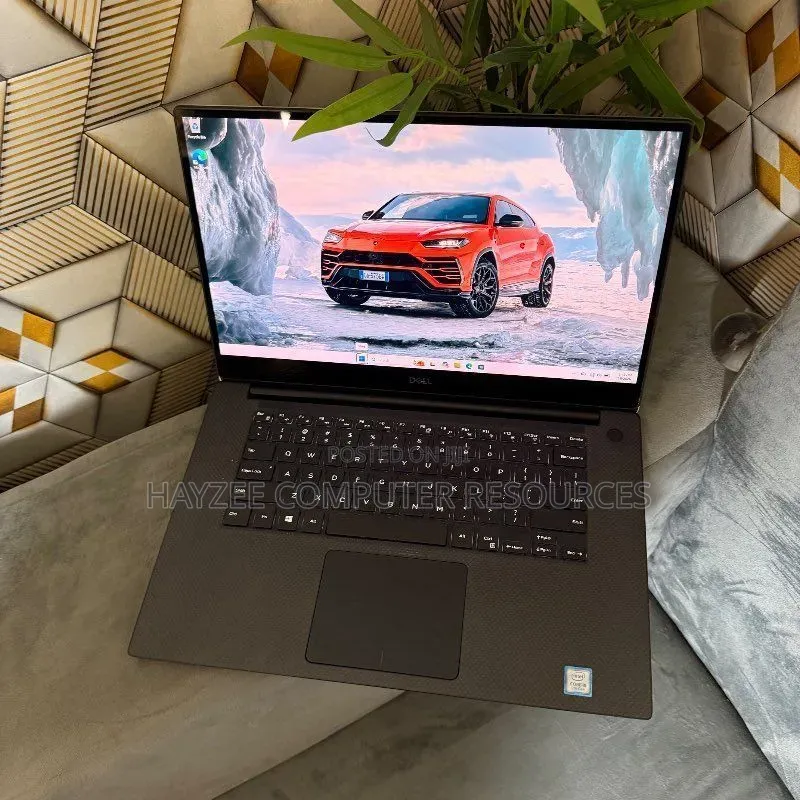 Laptop Dell XPS 15 7590 32GB Intel Core i9 SSD 512GB