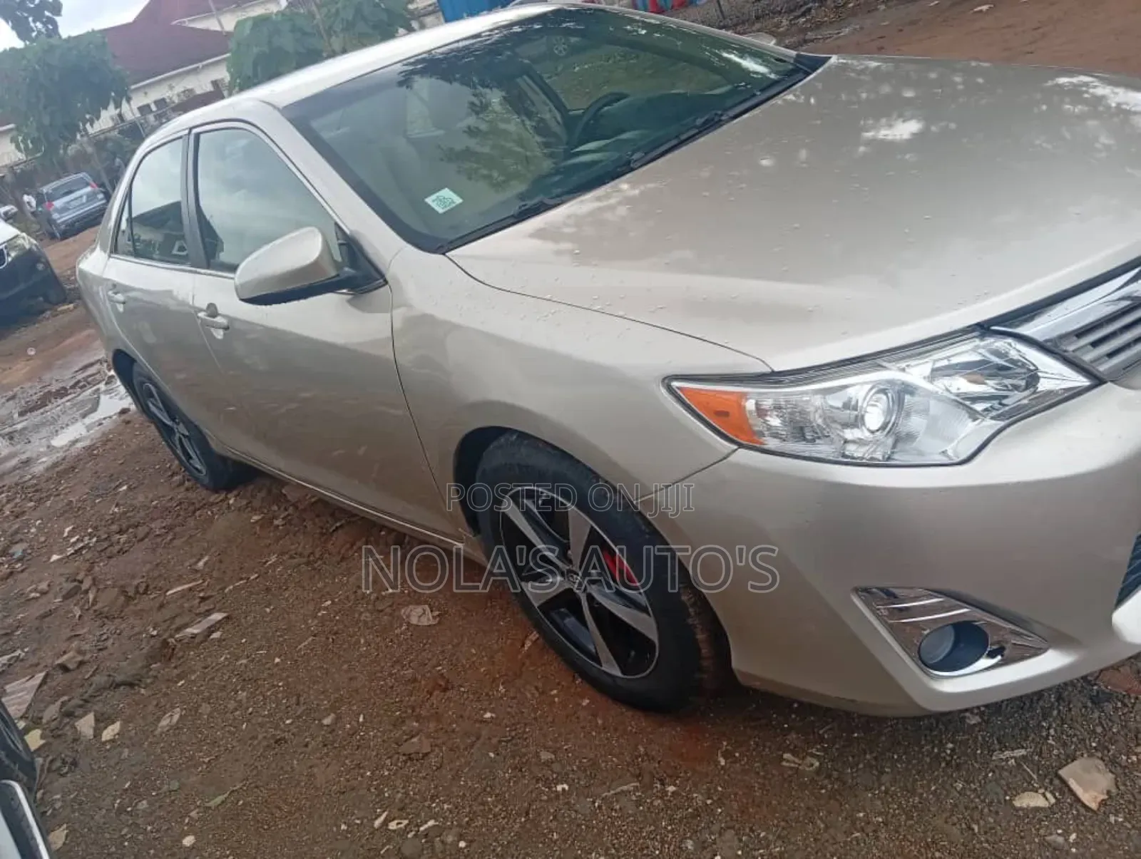 Toyota Camry 2014 Gold