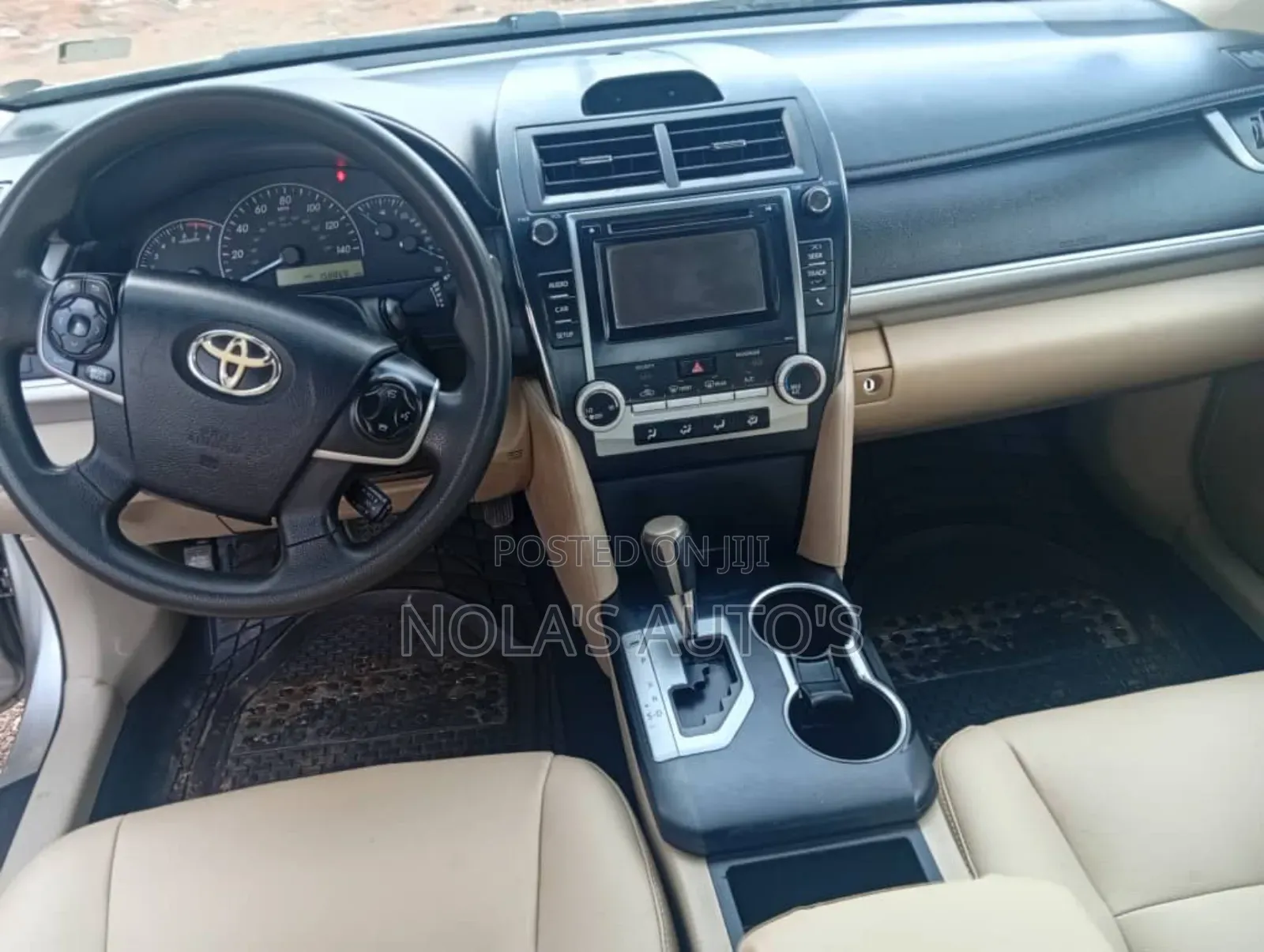 Toyota Camry 2014 Gold