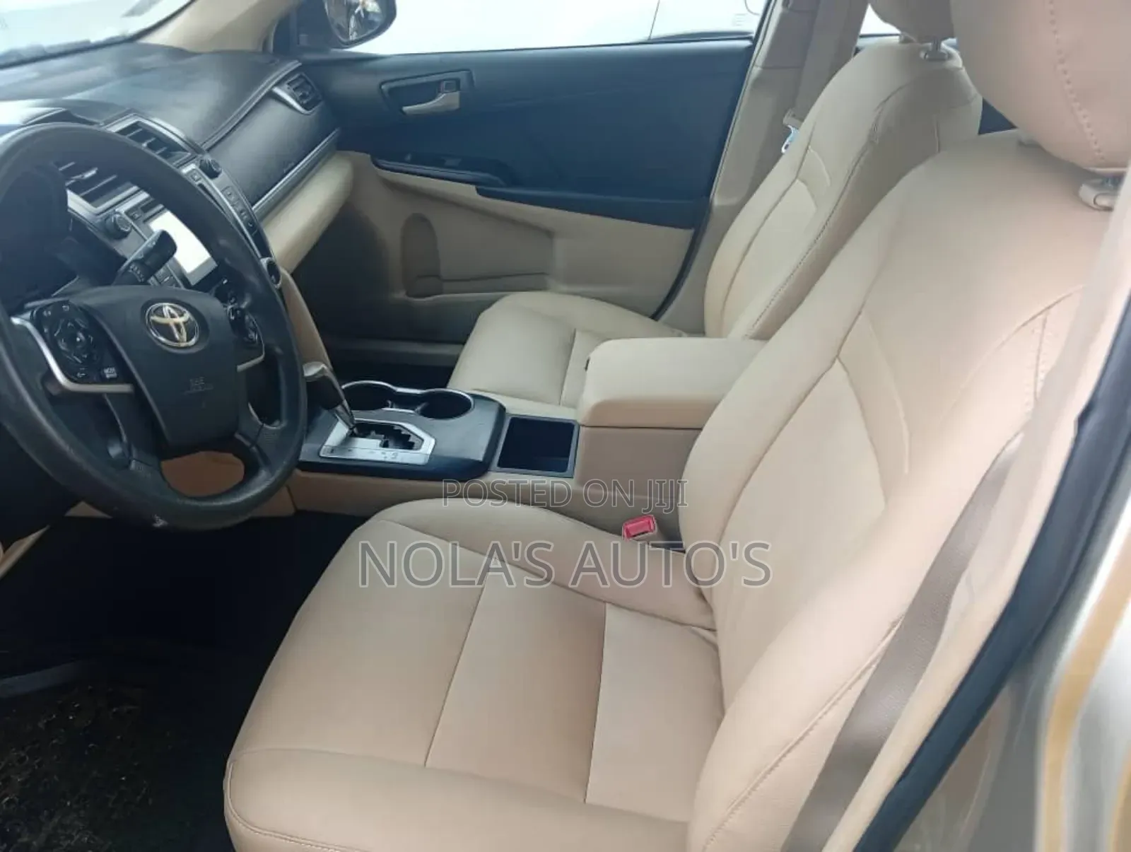 Toyota Camry 2014 Gold