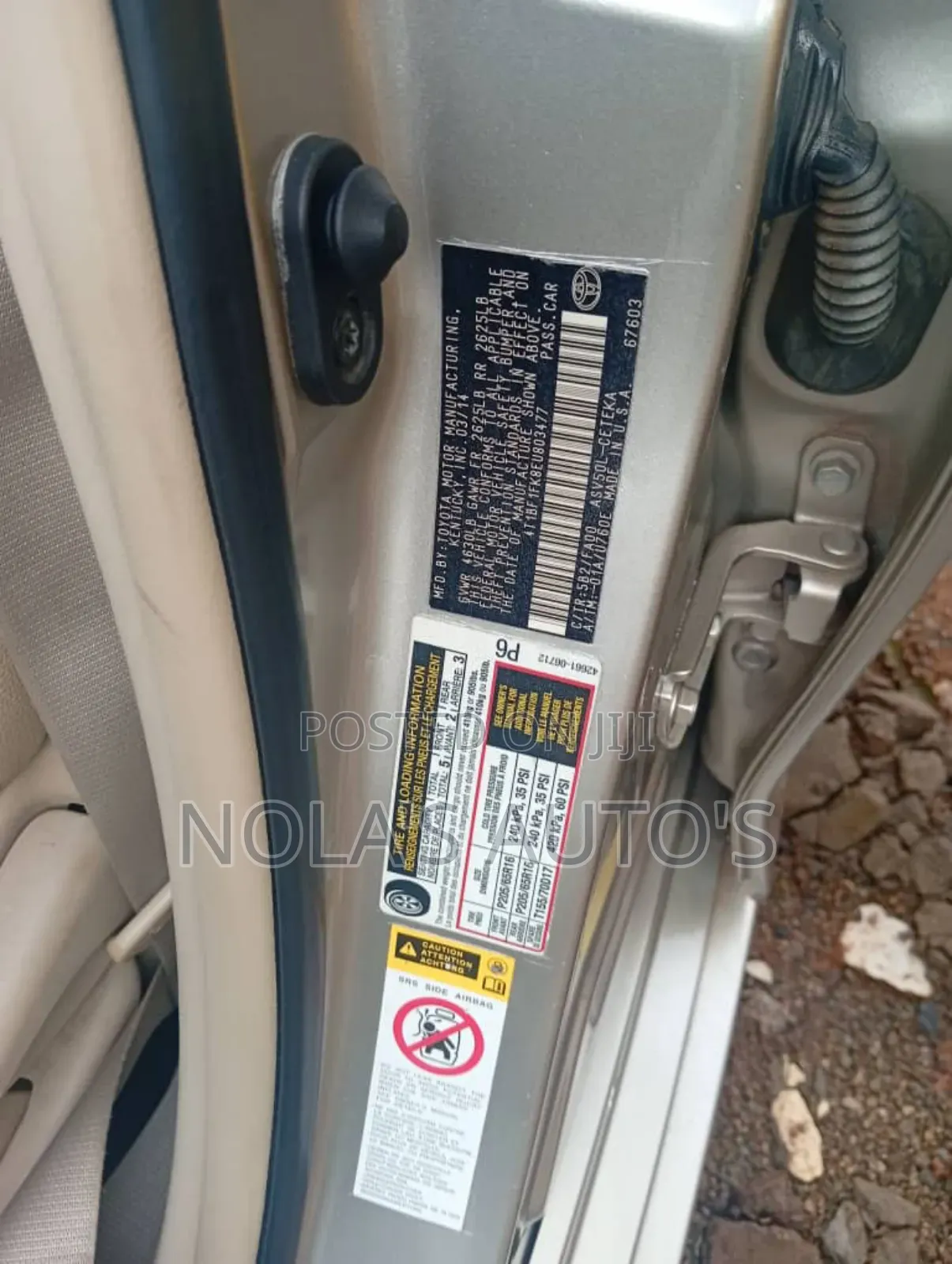 Toyota Camry 2014 Gold