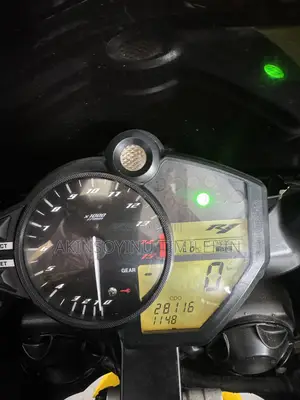 Yamaha R1 2009 Yellow