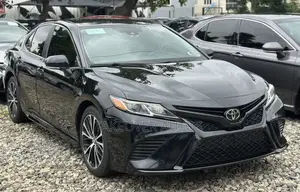 Toyota Camry SE FWD 2020 Black
