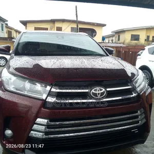 Toyota Highlander 2017 Red