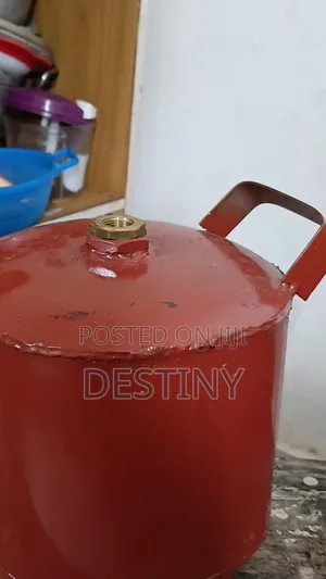 Gas Cylinder for Sale, New One Very Neatly Built
