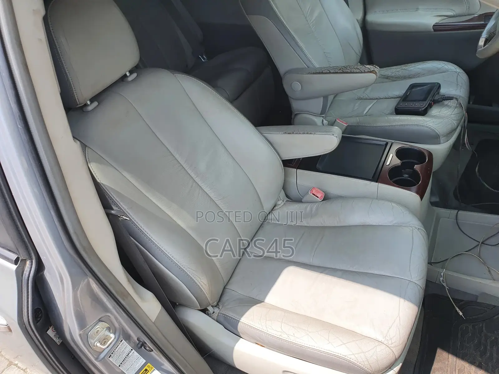 Toyota Sienna 2011 Gray