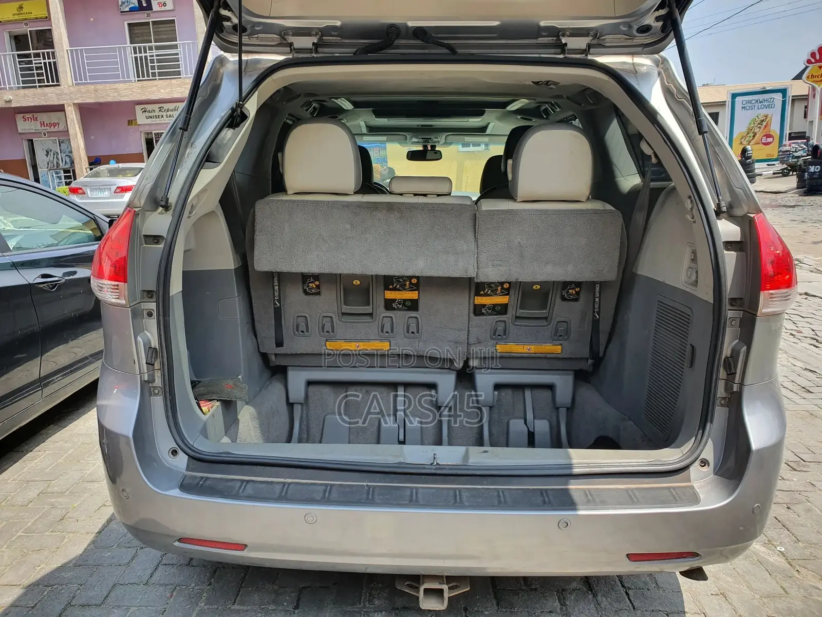Toyota Sienna 2011 Gray