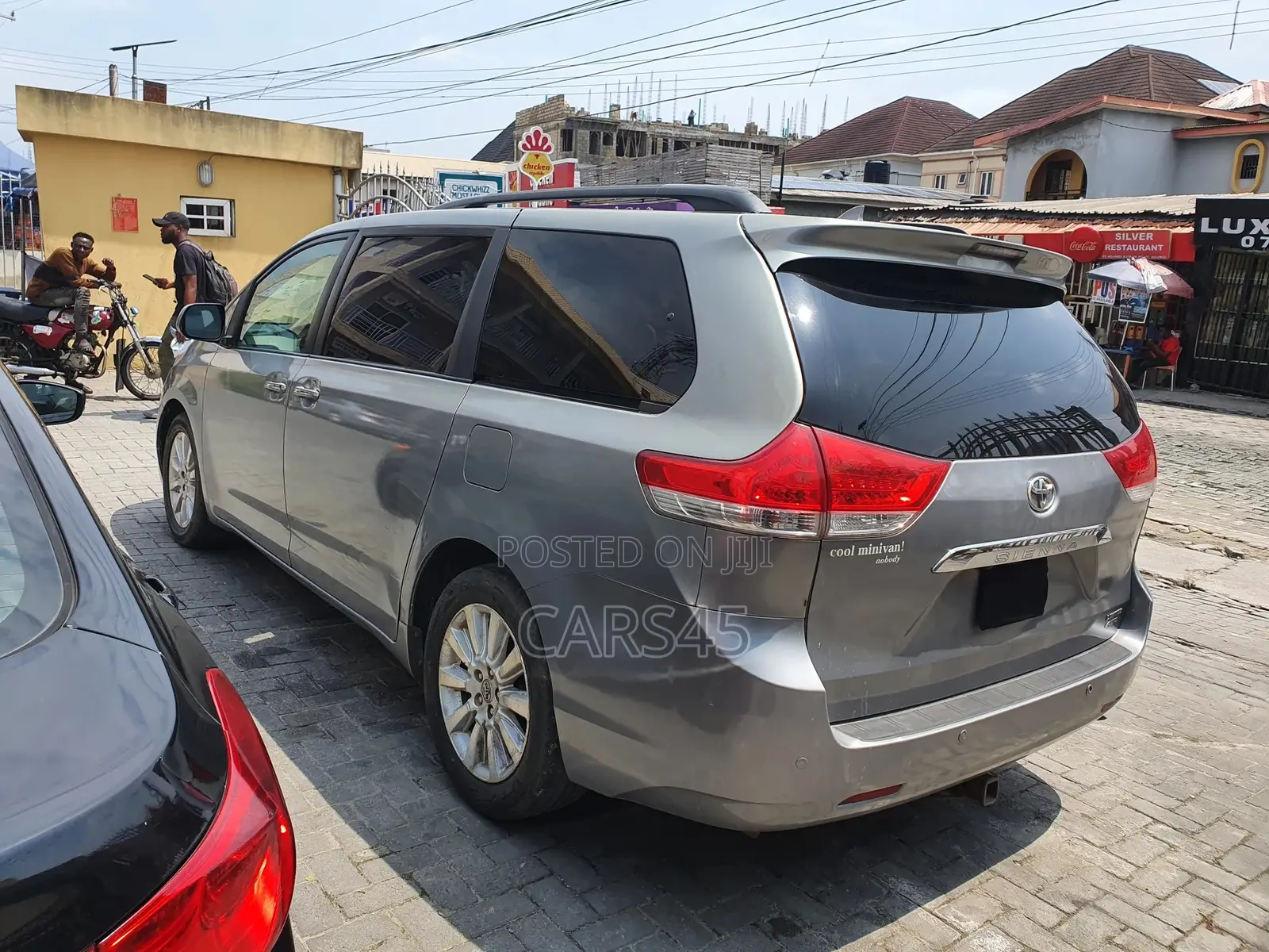 Toyota Sienna 2011 Gray