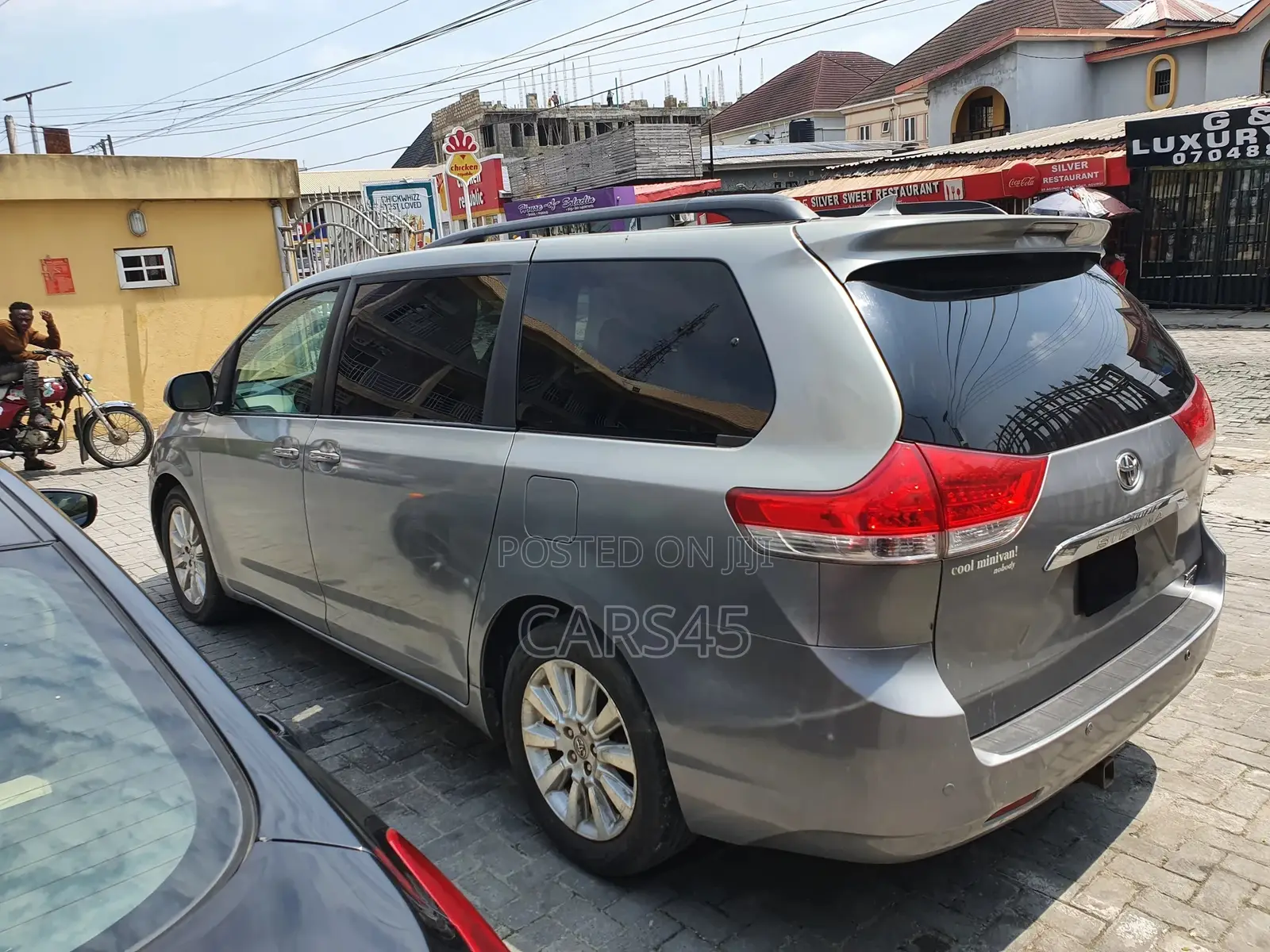 Toyota Sienna 2011 Gray