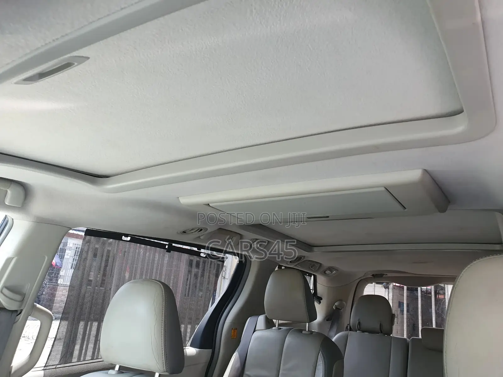 Toyota Sienna 2011 Gray