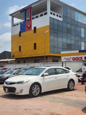 Toyota Avalon 2015 White
