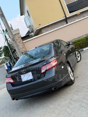 Toyota Camry 2011 Gray