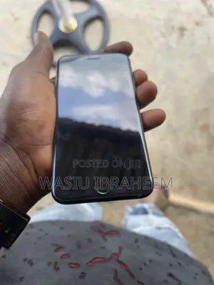 Apple iPhone 7 128 GB Black