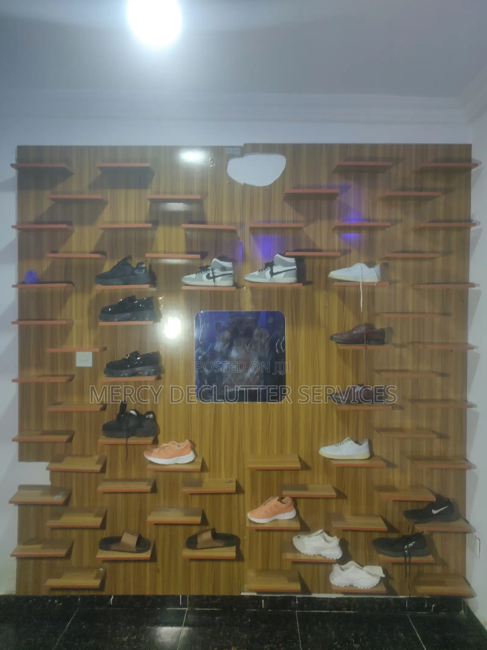 Wall Mounted Shoe-Rack