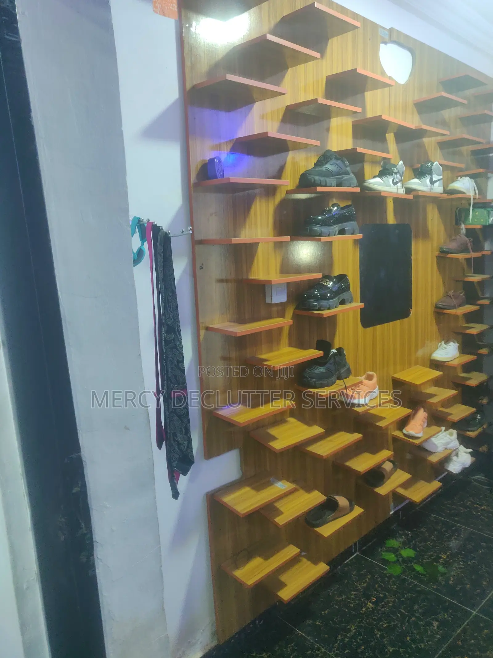 Wall Mounted Shoe-Rack