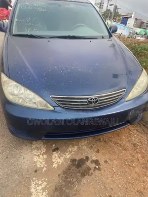 Toyota Camry 2005 Blue