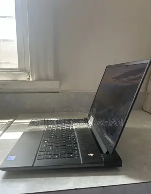 Laptop Alienware M16 R1 32GB Intel Core i9 SSD 1T